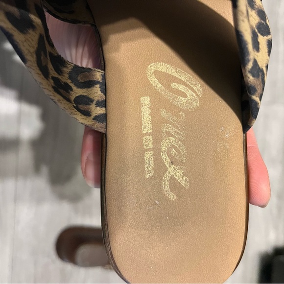 Leopard wedge sandals - Picture 5 of 7